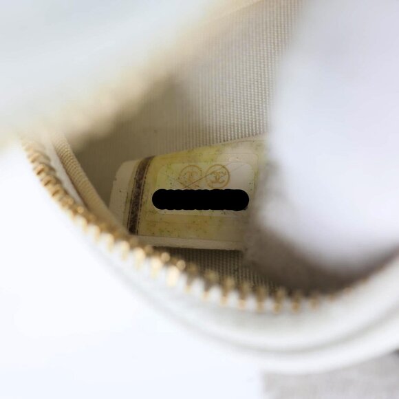 Chanel In The Loop Round Caviar Leather Clutch Crossbody Bag White - Picture 12 of 12